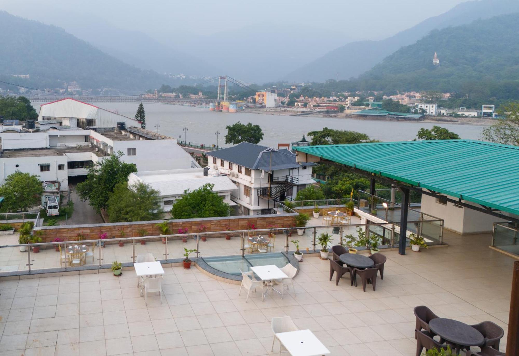 Hotel Indira Nikunj Rišikéš Exteriér fotografie