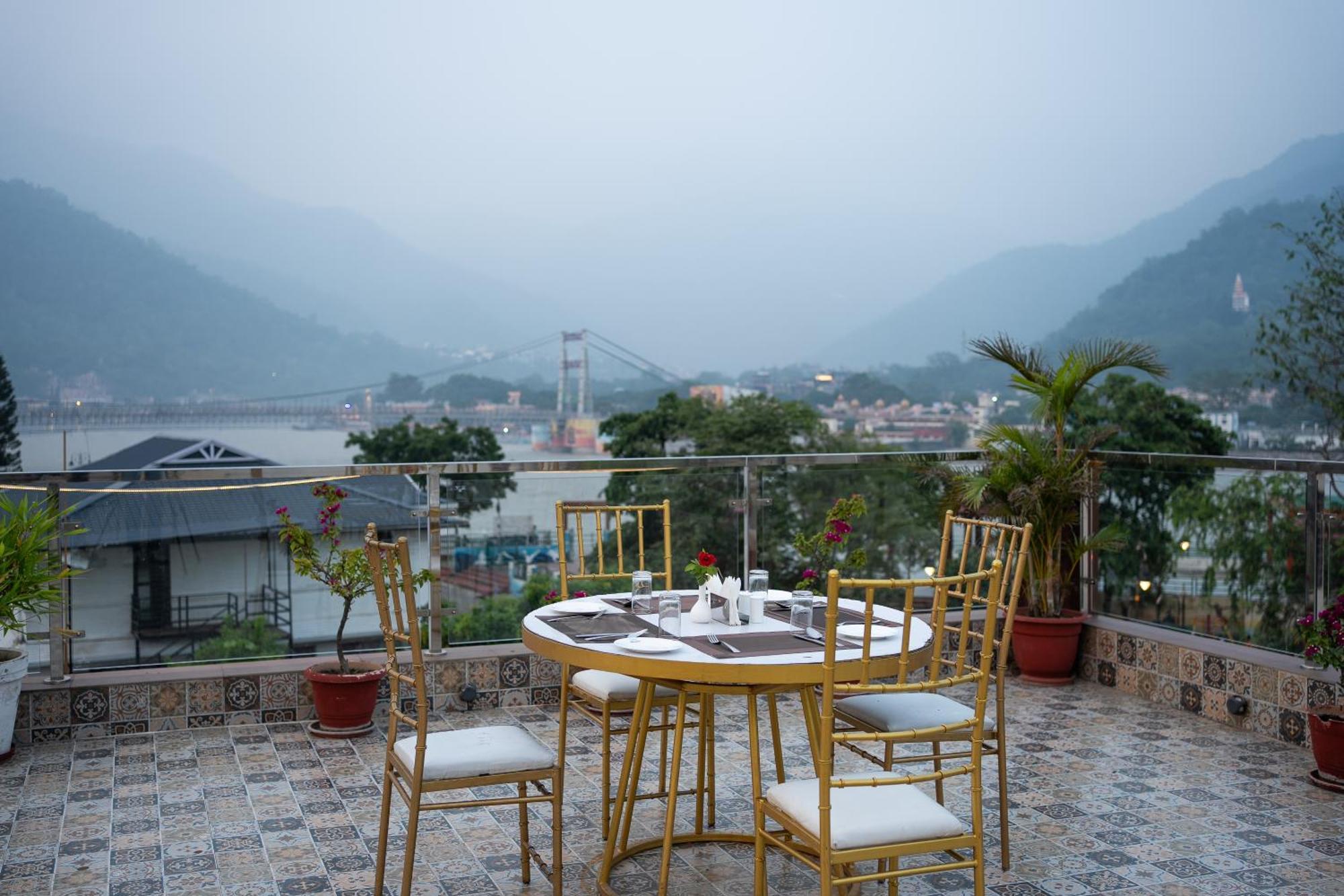 Hotel Indira Nikunj Rišikéš Exteriér fotografie